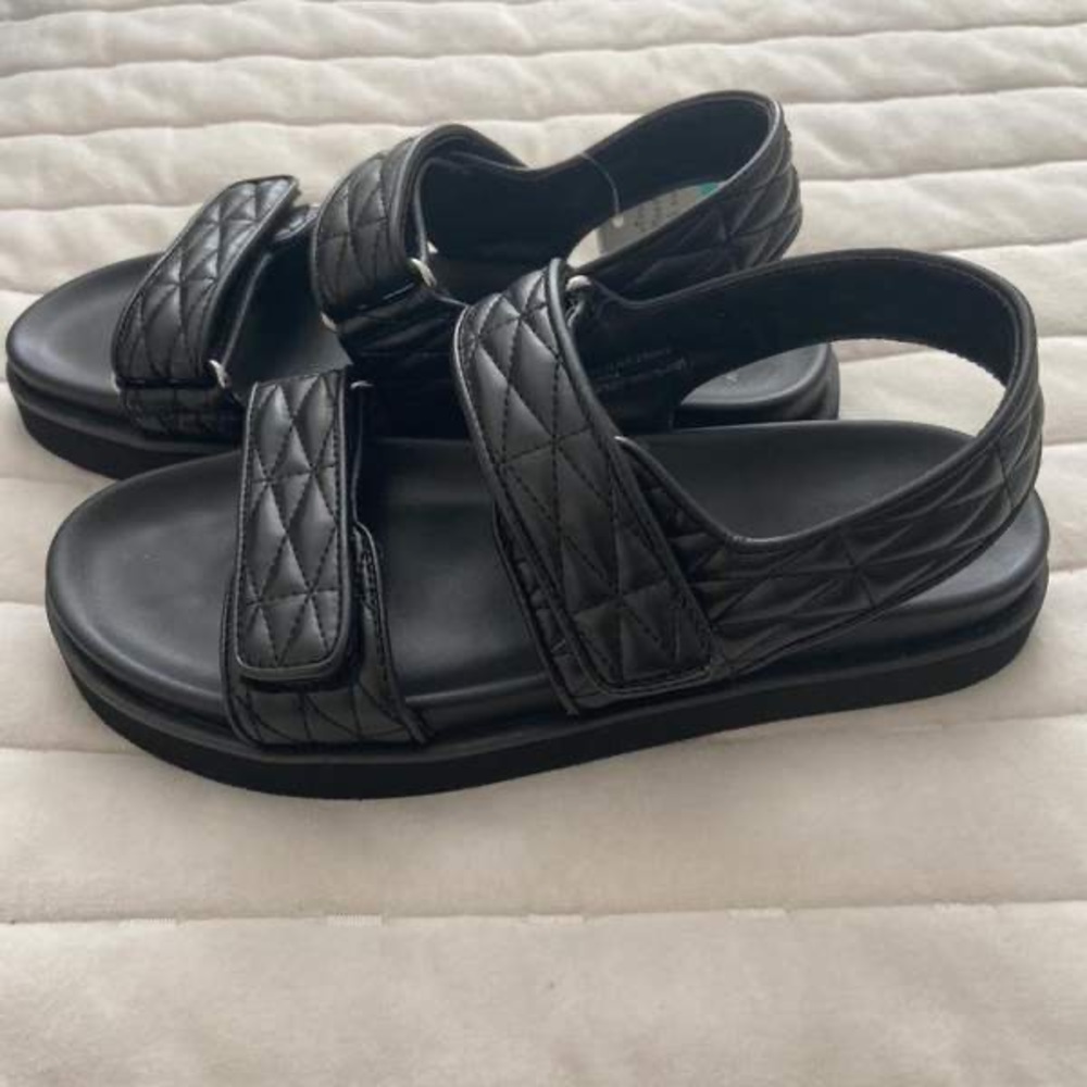 NWT Women's Ruthie Quilted Footbed Sandals - A New Day black size 8